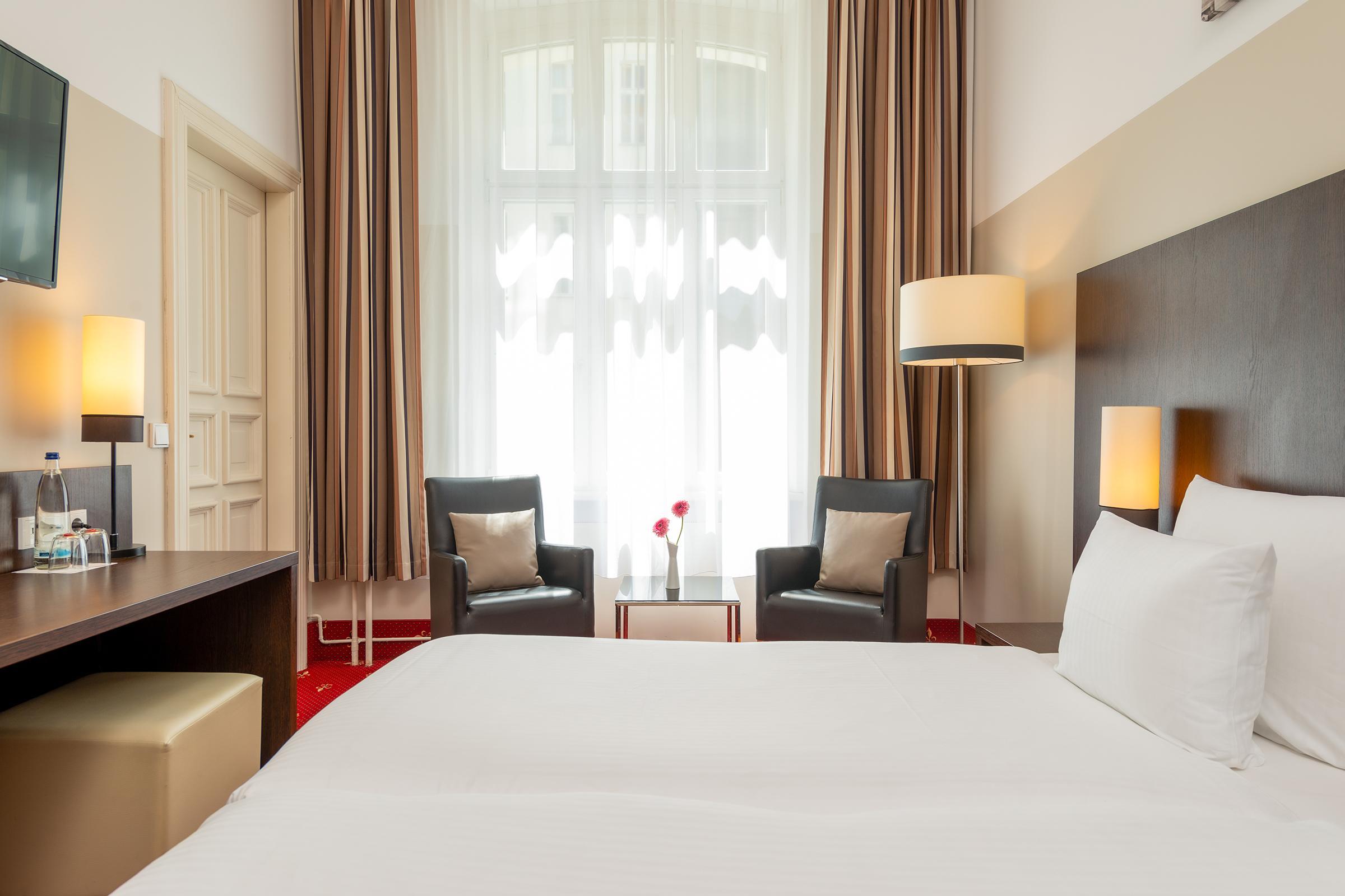 Leonardo Hotel Berlin Ku'Damm Екстериор снимка
