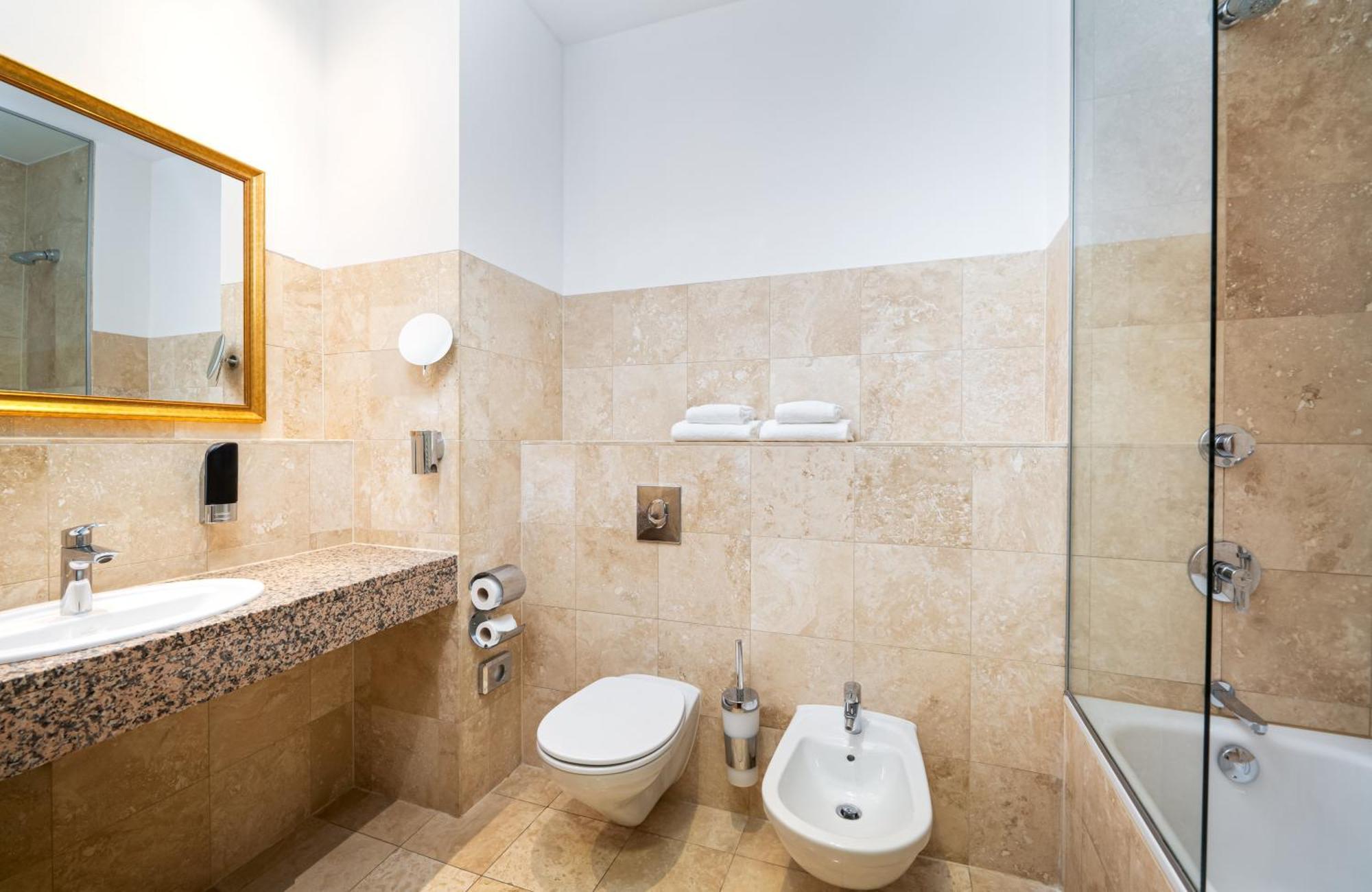 Leonardo Hotel Berlin Ku'Damm Екстериор снимка